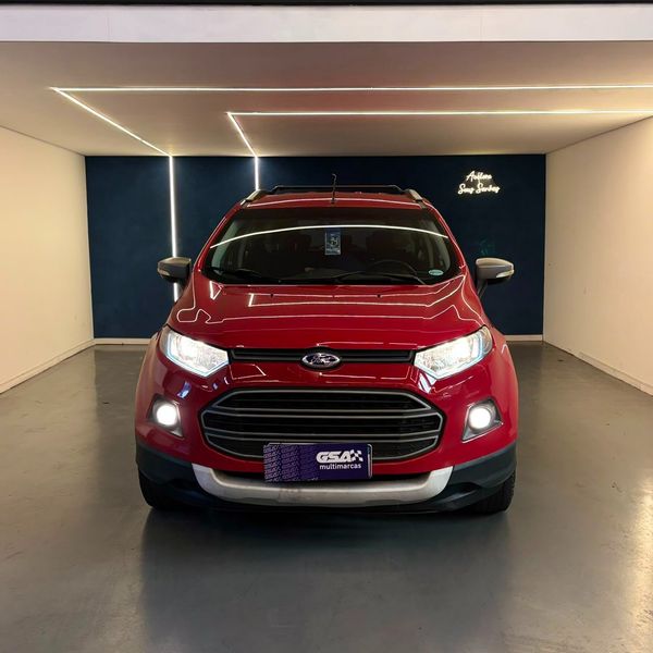 Ford EcoSport FREESTYLE 1.6 16V Flex 5p - Vermelho - 2014 2014 - Foto 4